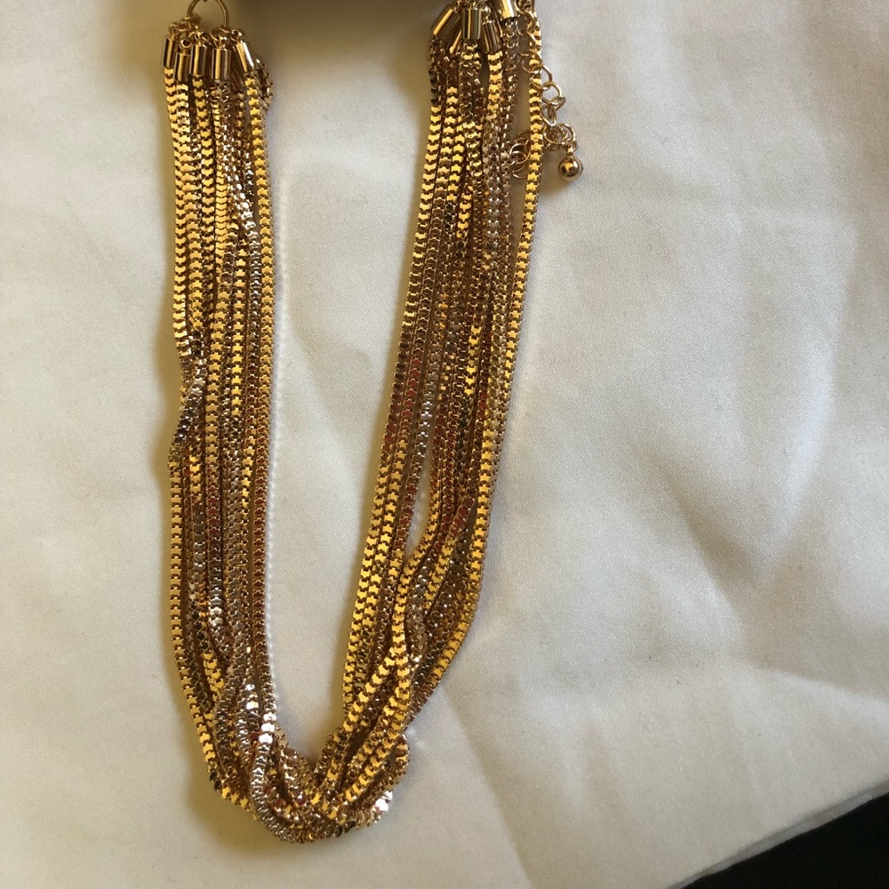 Forever 21 necklace “gold”